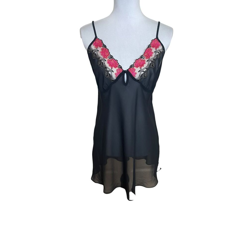 Gilligan & O’Malley Whimsigoth Witchy Romantic Gothic Black with Floral Lace Tri